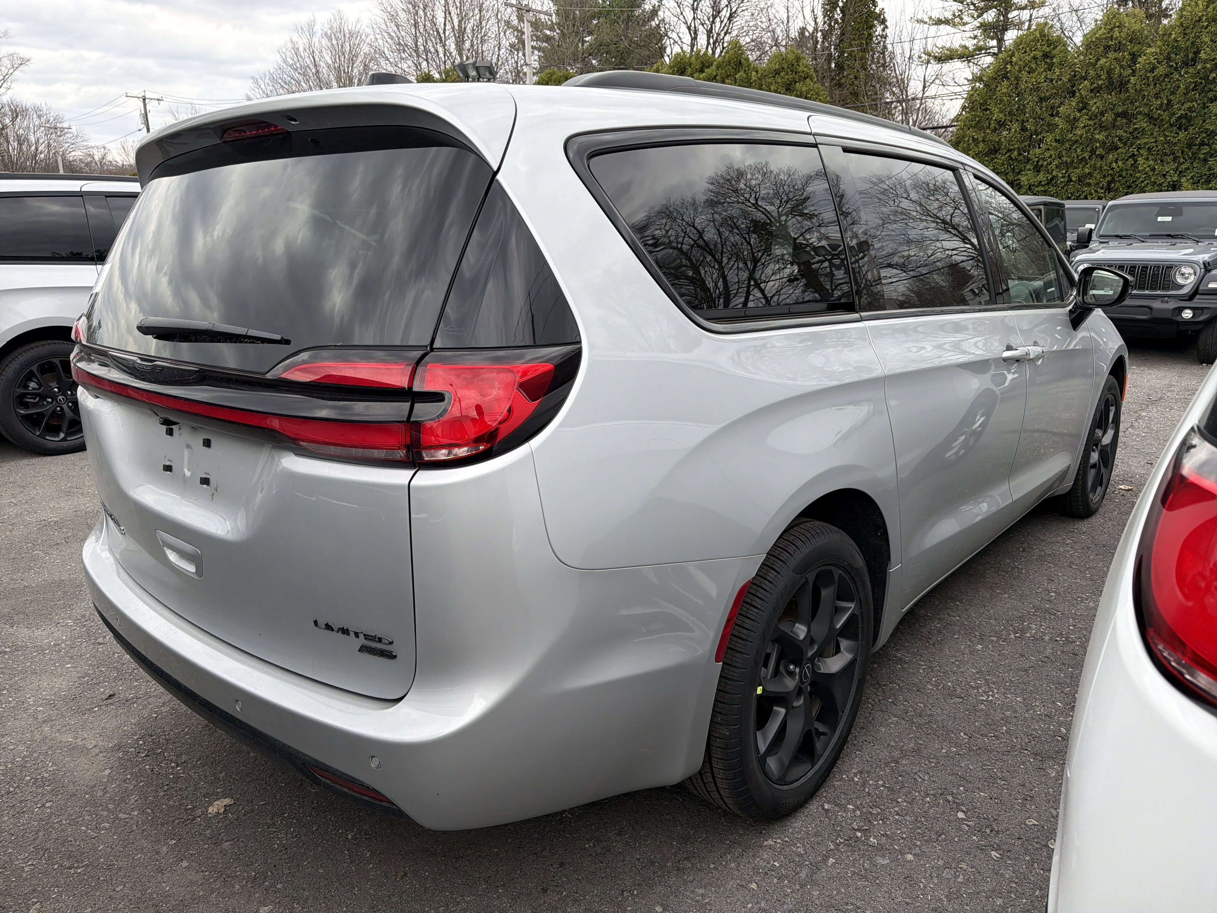 2026 Chrysler Pacifica Limited AWD
