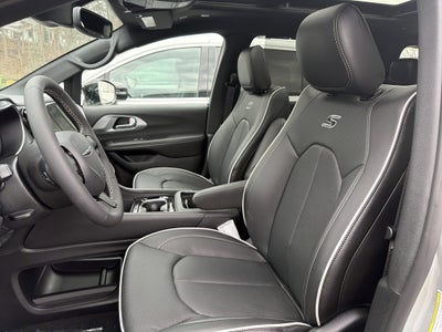 2026 Chrysler Pacifica Limited AWD