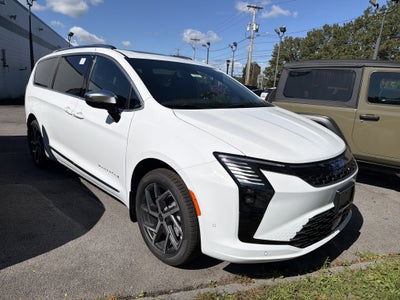 2027 Chrysler Pacifica Pinnacle AWD