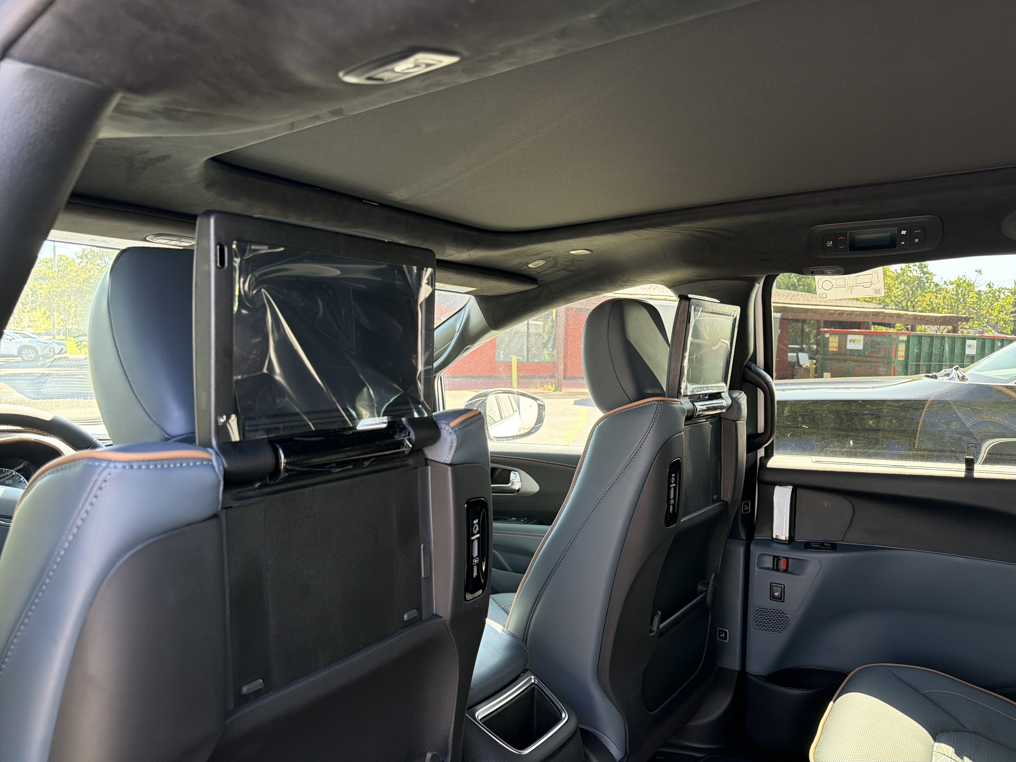 2027 Chrysler Pacifica Pinnacle AWD