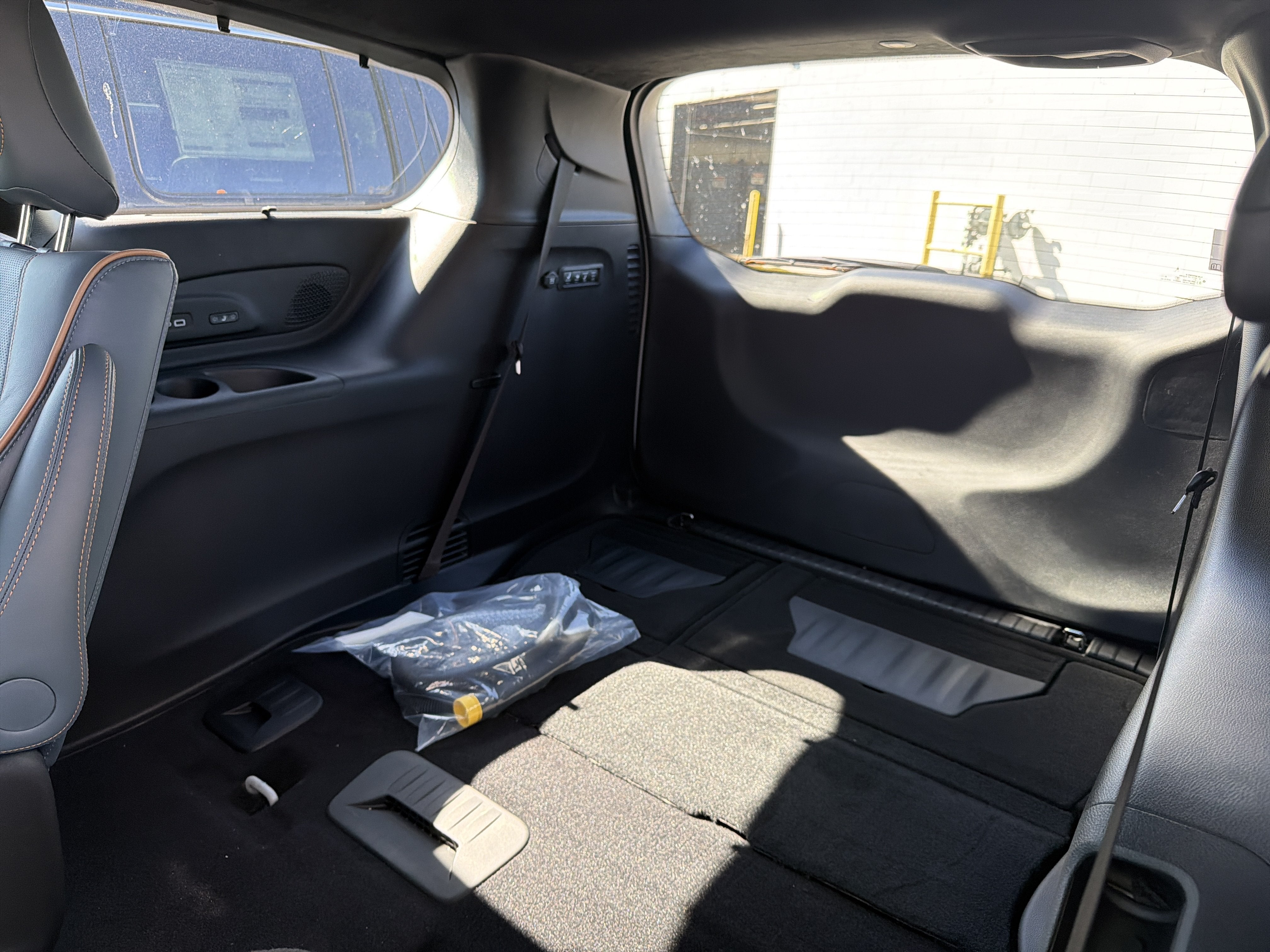 2027 Chrysler Pacifica Pinnacle AWD