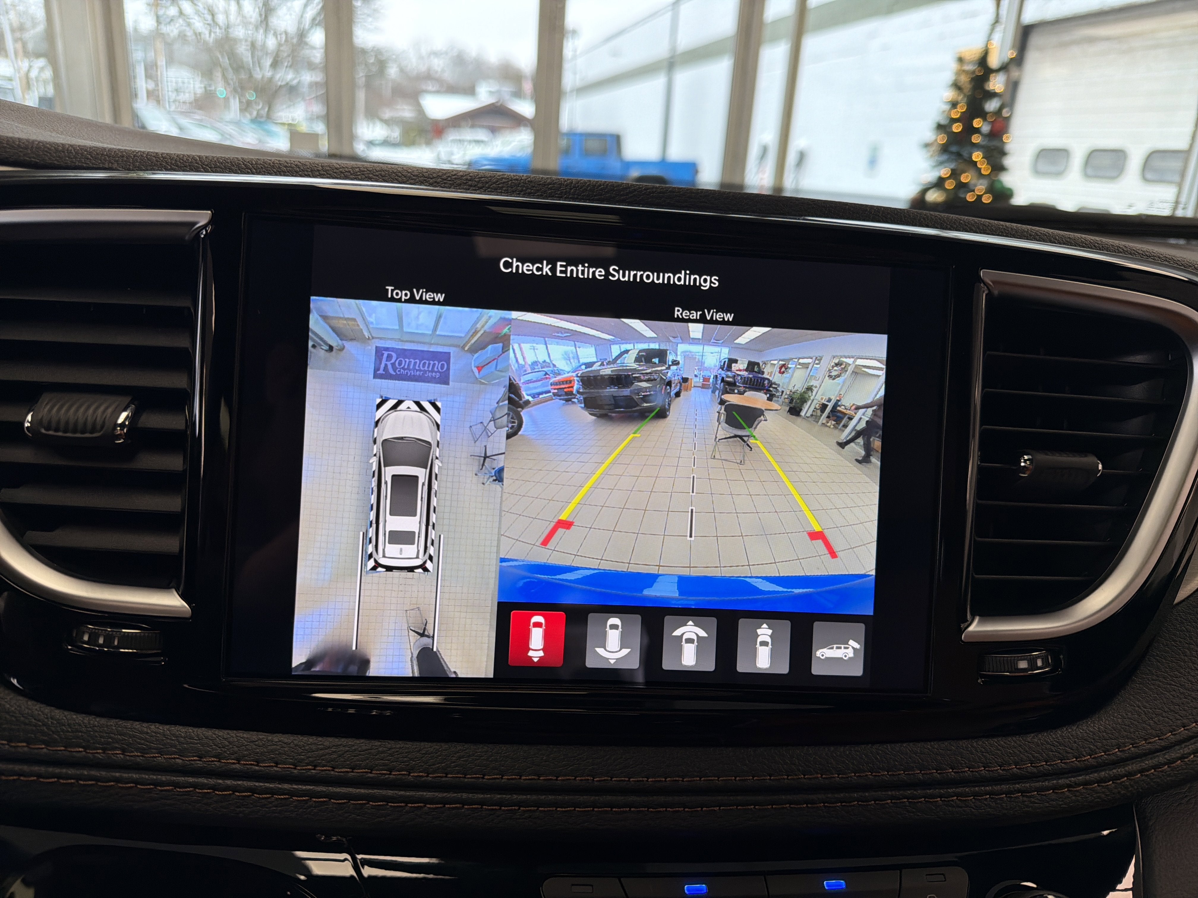 2026 Chrysler Pacifica Pinnacle AWD