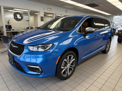 2026 Chrysler Pacifica Pinnacle AWD