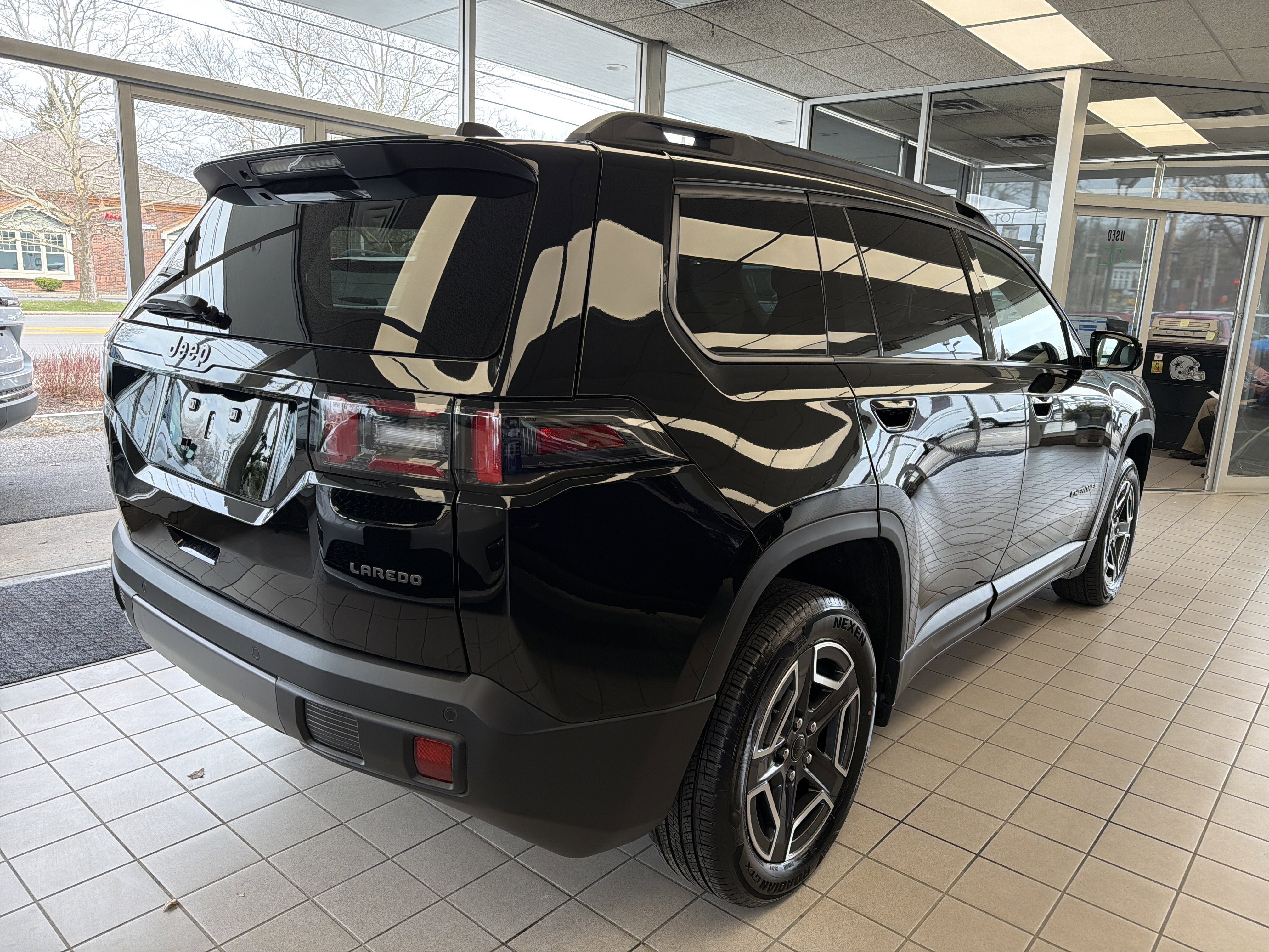2026 Jeep Cherokee Laredo