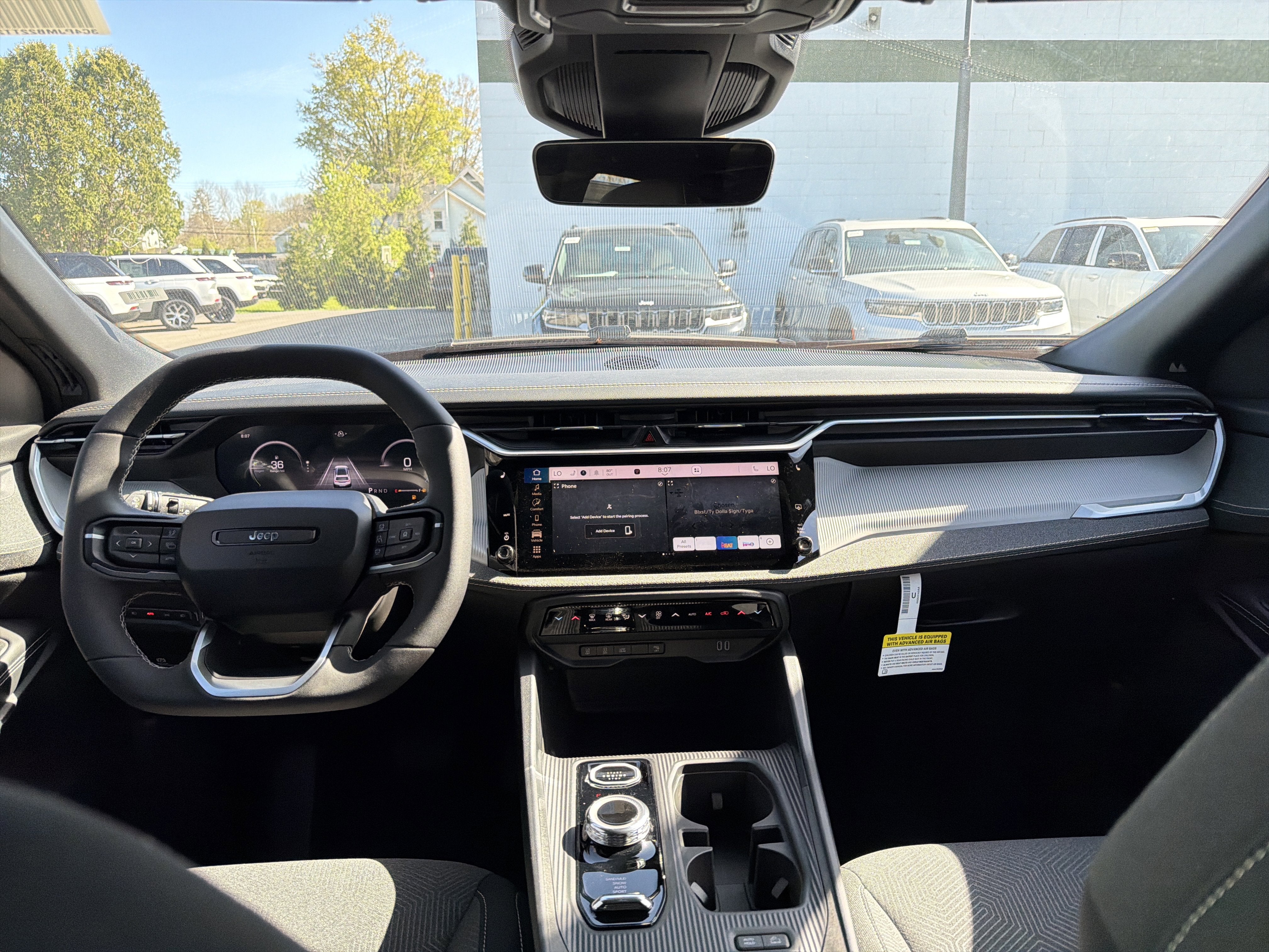 2026 Jeep Cherokee Laredo