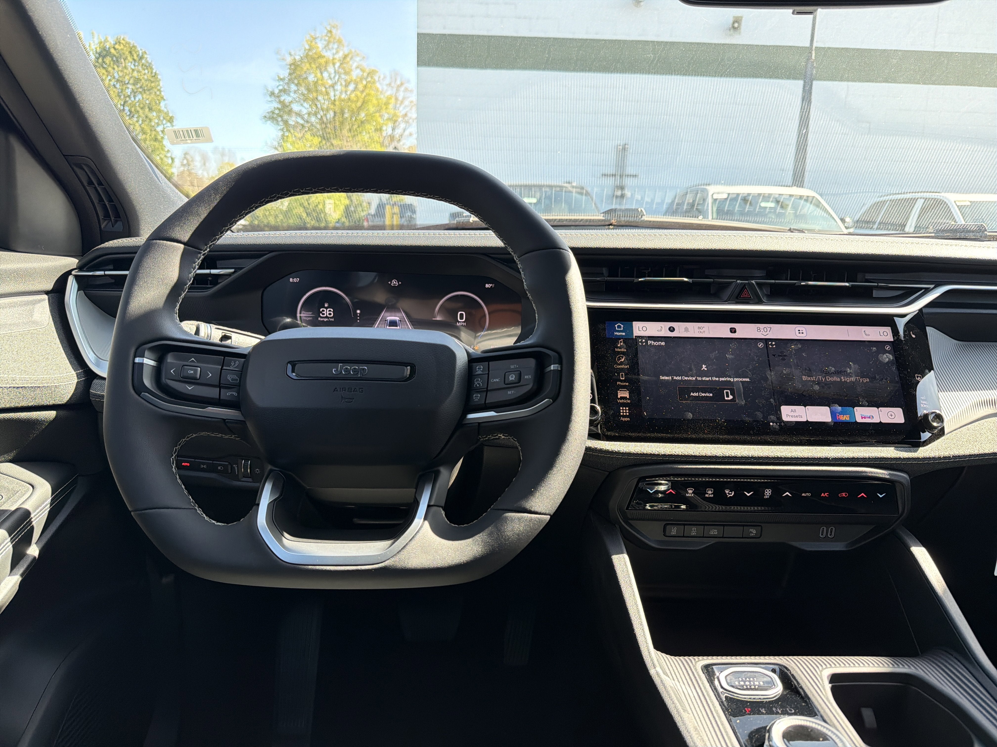 2026 Jeep Cherokee Laredo