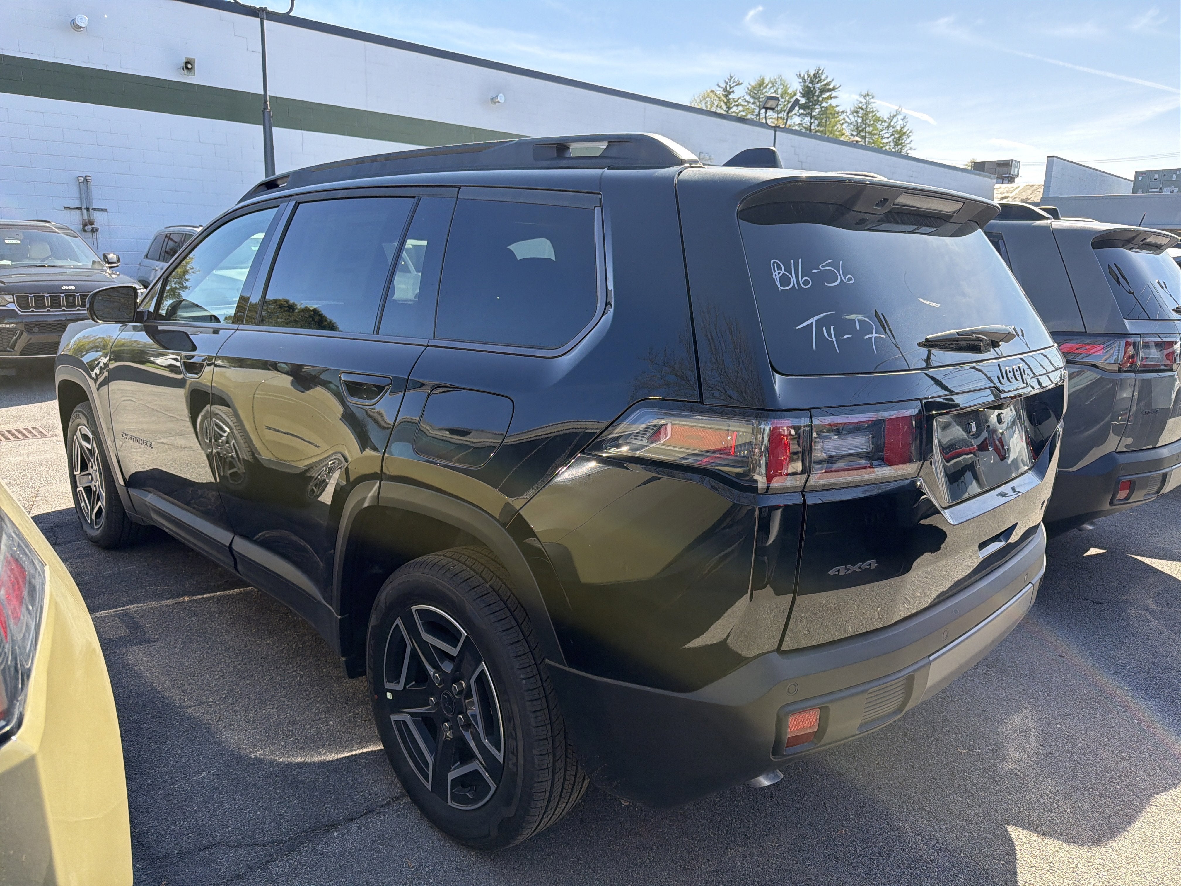 2026 Jeep Cherokee Laredo