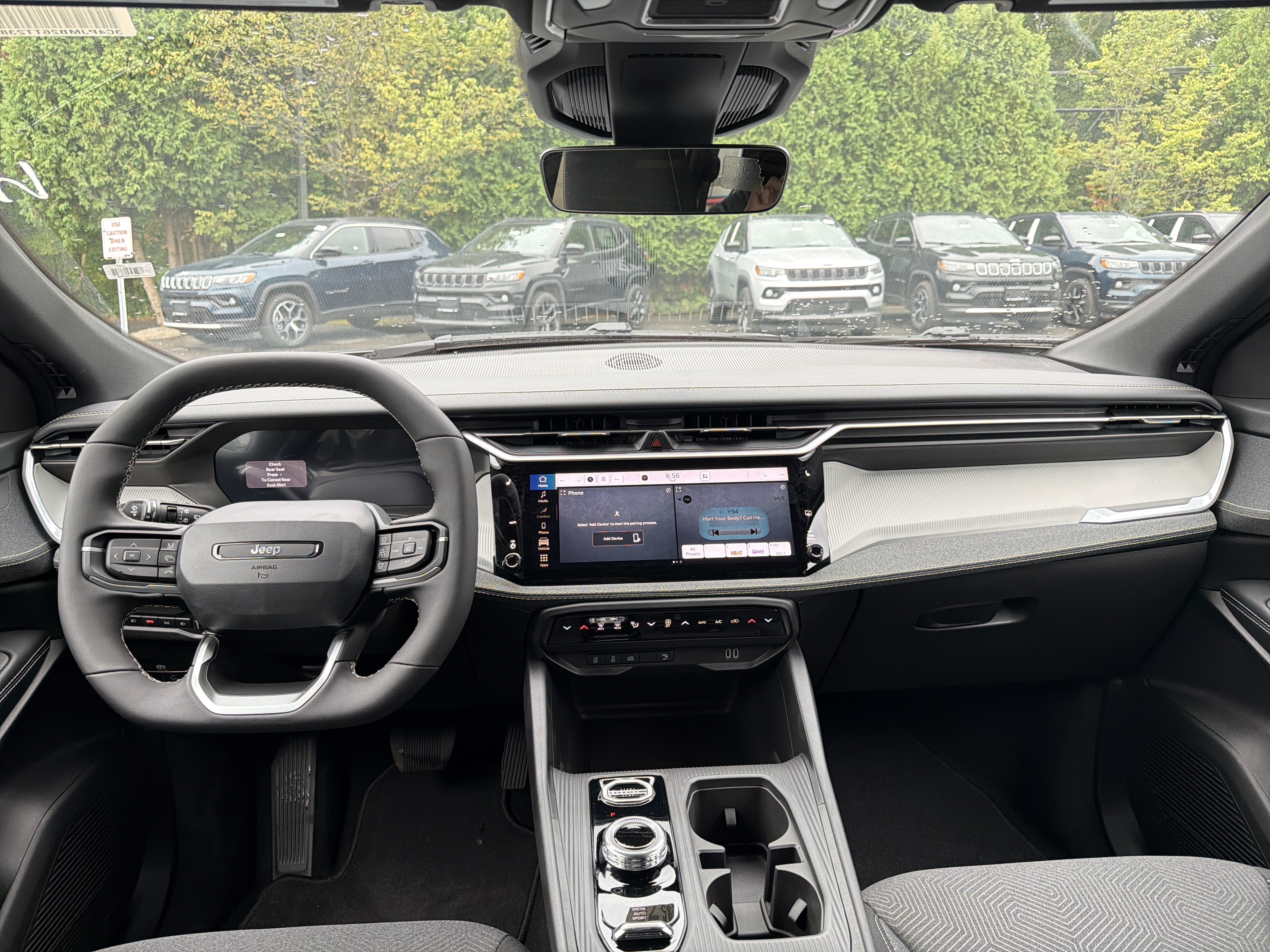 2026 Jeep Cherokee Laredo