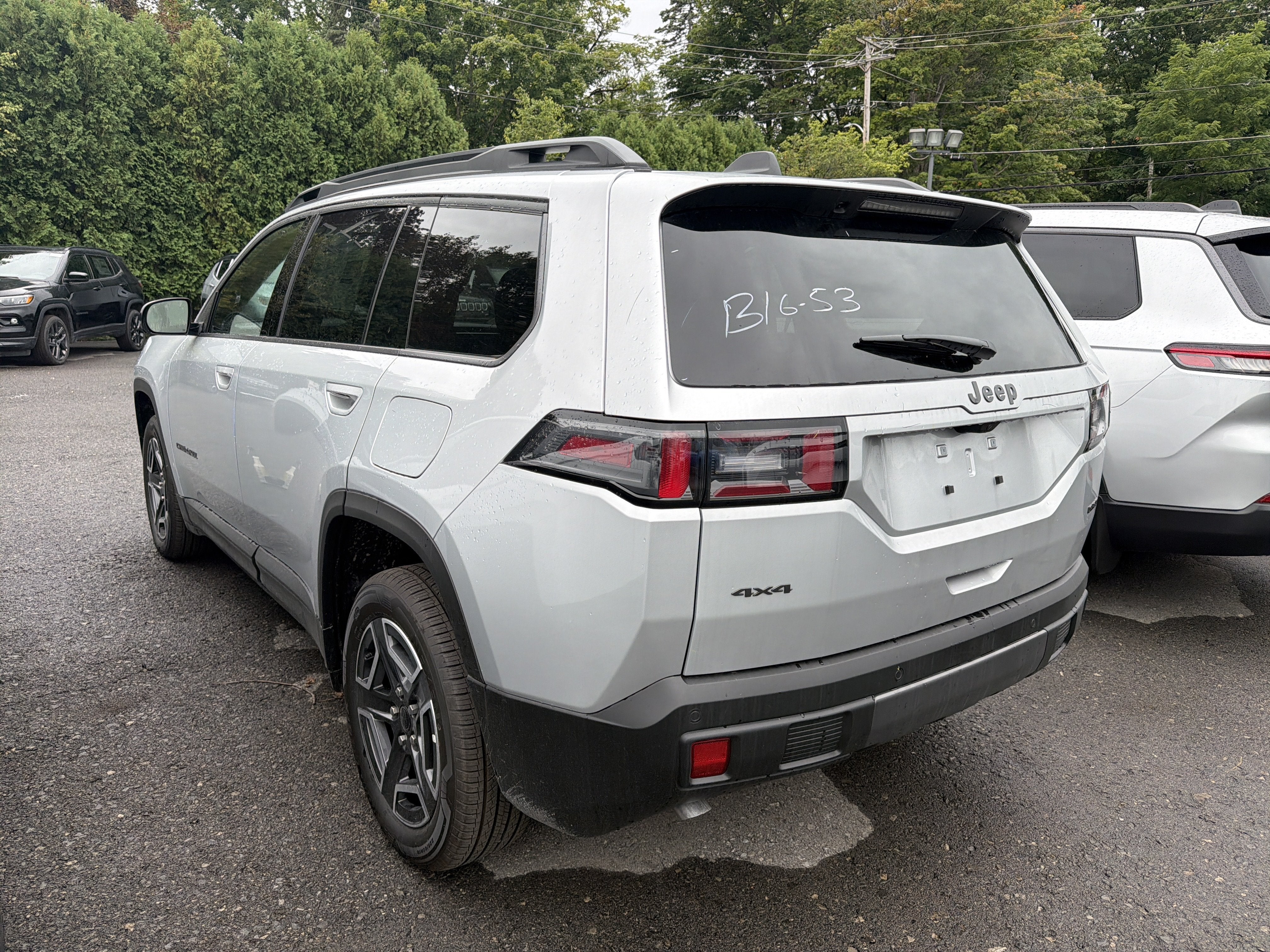 2026 Jeep Cherokee Laredo