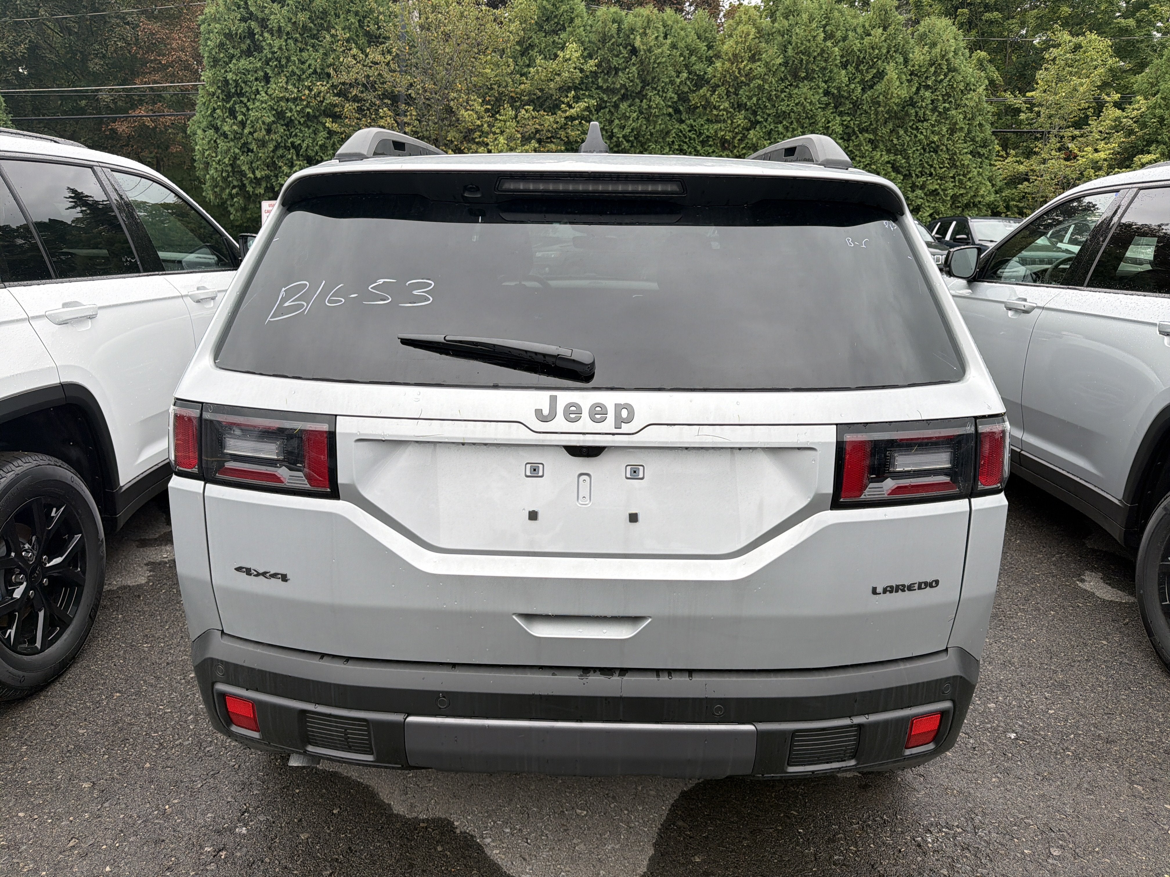 2026 Jeep Cherokee Laredo