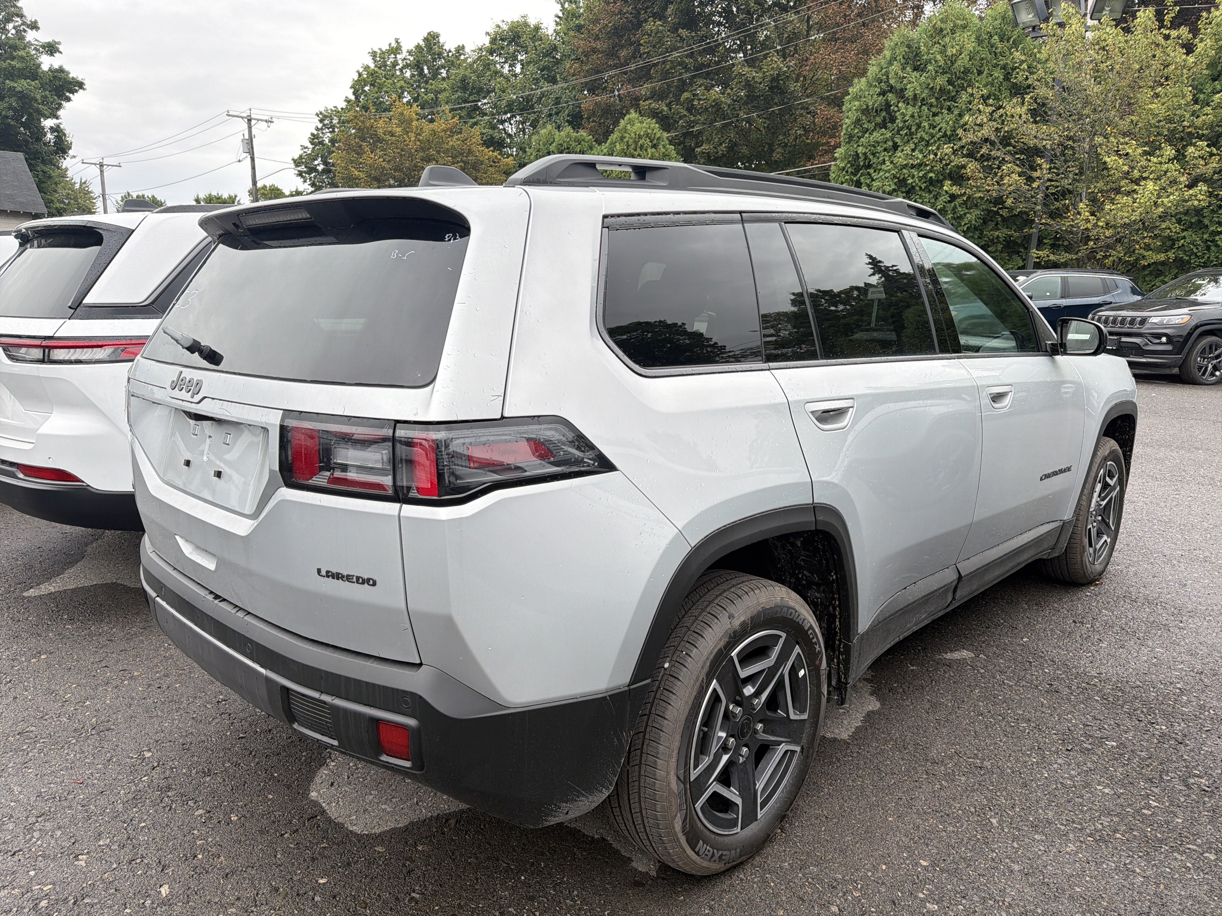 2026 Jeep Cherokee Laredo