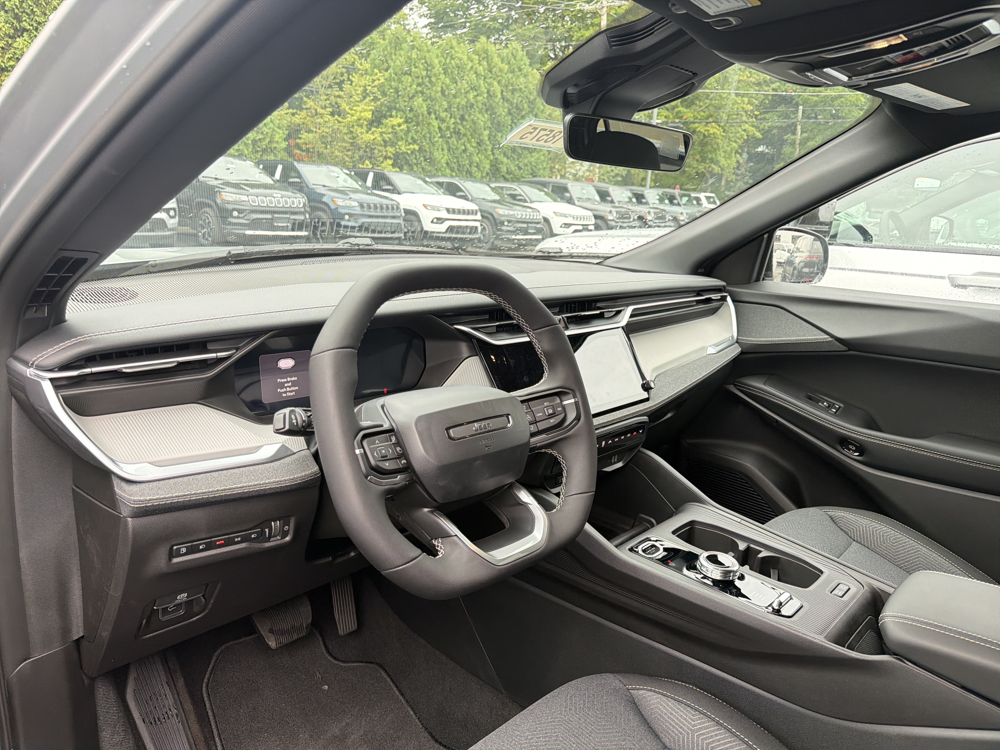 2026 Jeep Cherokee Laredo