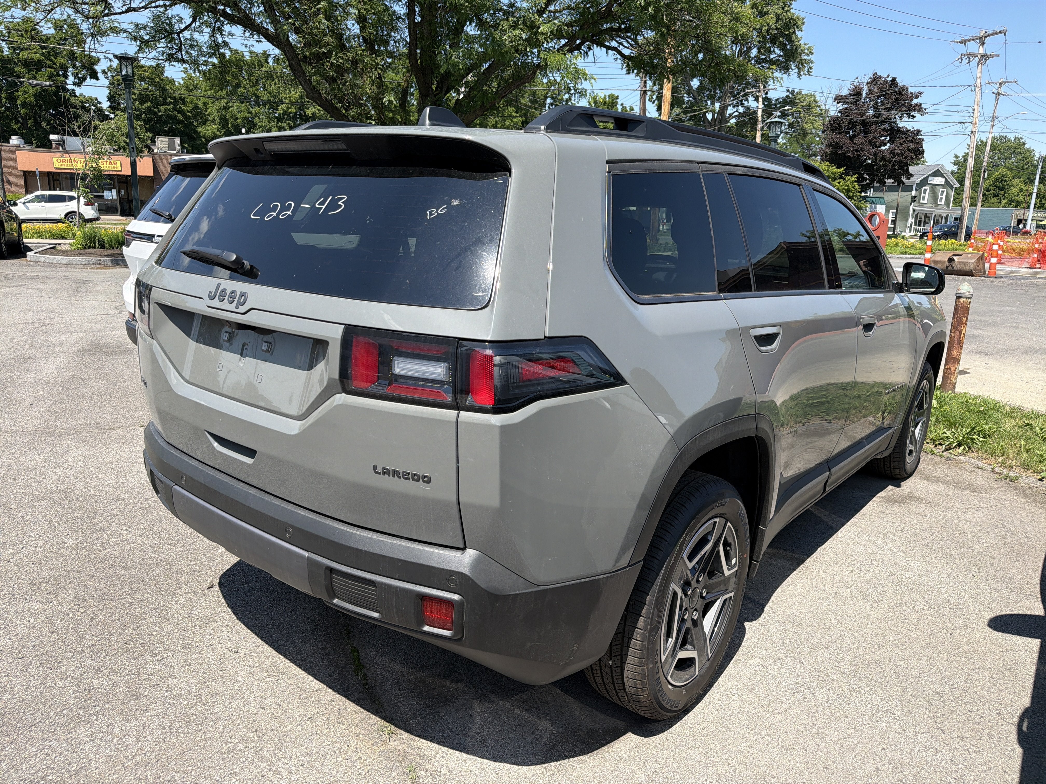 2026 Jeep Cherokee Laredo
