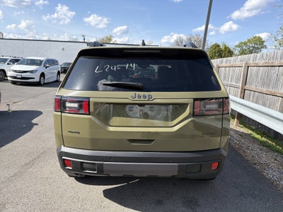 2026 Jeep Cherokee Laredo