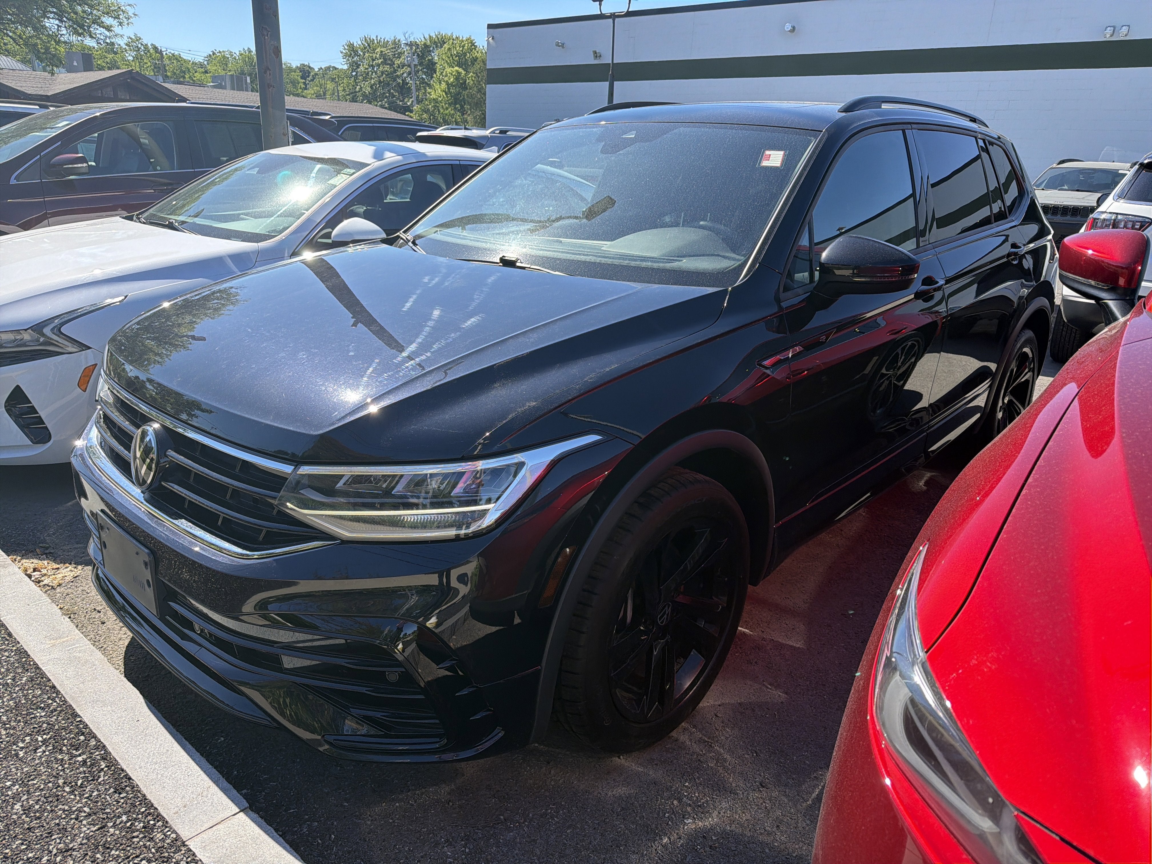 2024 Volkswagen Tiguan SE R-Line Black