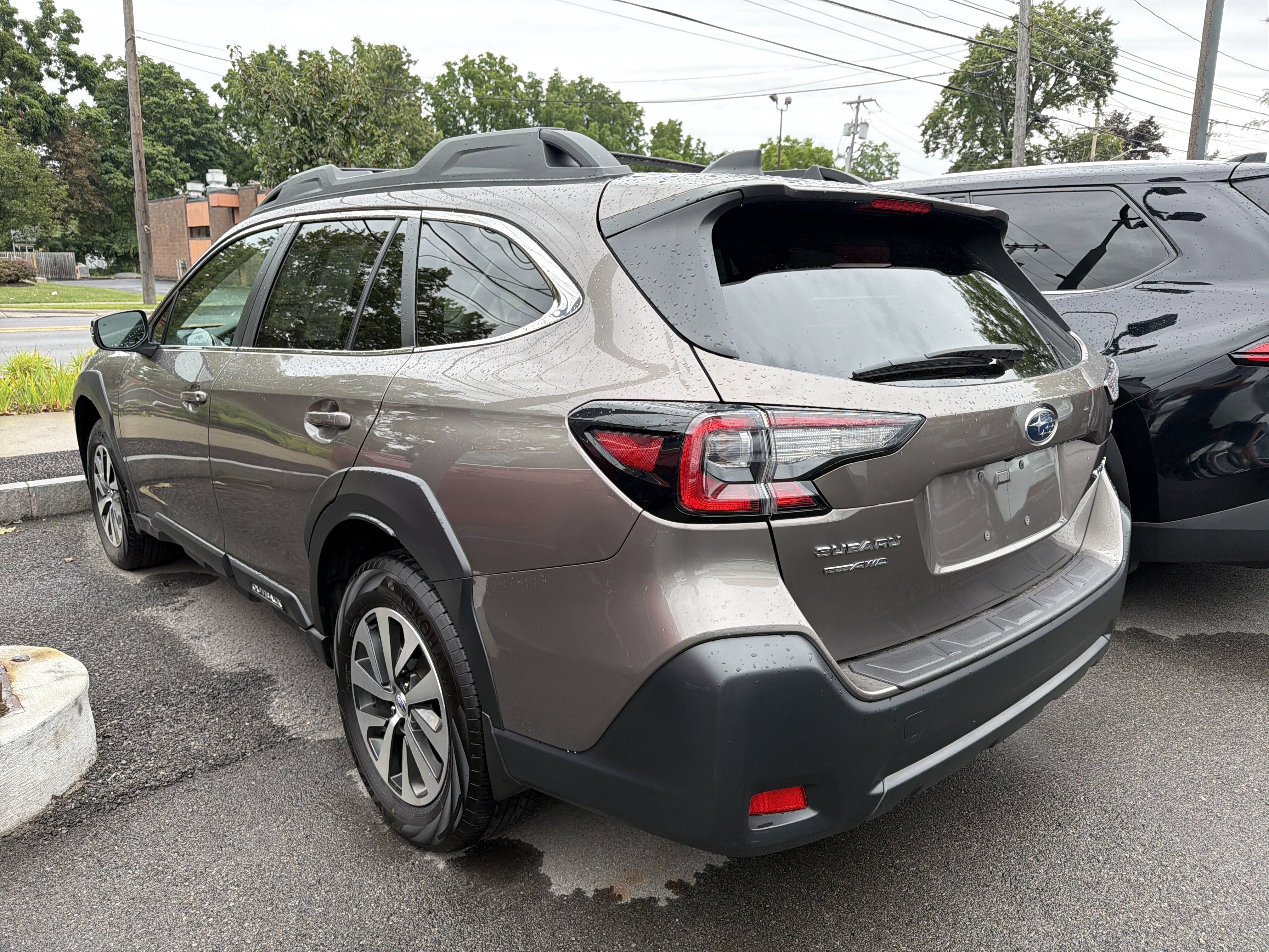2024 Subaru Outback Premium