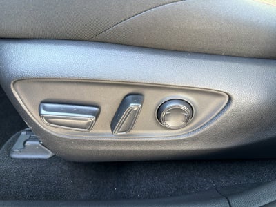 2024 Toyota RAV4 Prime SE