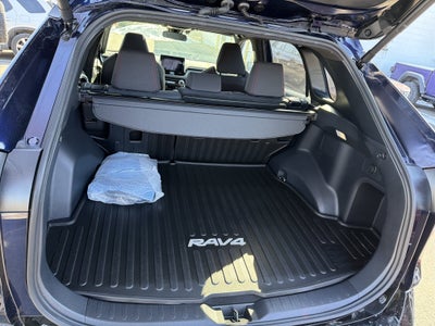 2024 Toyota RAV4 Prime SE